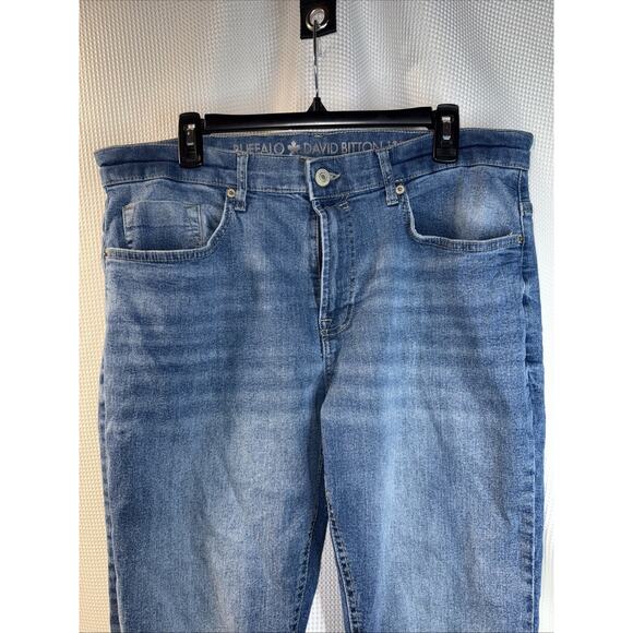 Size 36x32 Men’s Buffalo David Button Jeans - Picture 2 of 12